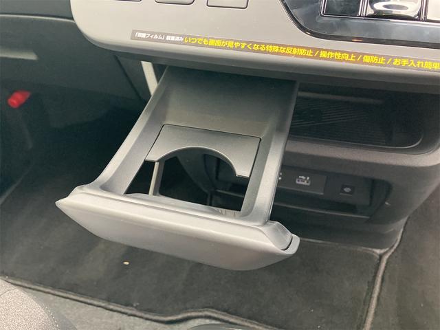 セレナ e-4ORCE ハイウェイスターV 4WD TV クリアランスソナー レーンアシスト 自動駐車システム 衝突被害軽減システム 両側電動スライドドア LEDヘッドランプ スマートキー シートヒーター 3列シート CVT アルミホイール(33枚目)