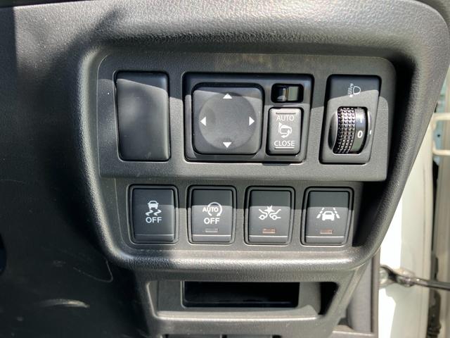 ジューク １５ＲＸ　Ｖセレクション　パーソナライゼーション　パールホワイトイエローアクセント（7枚目）