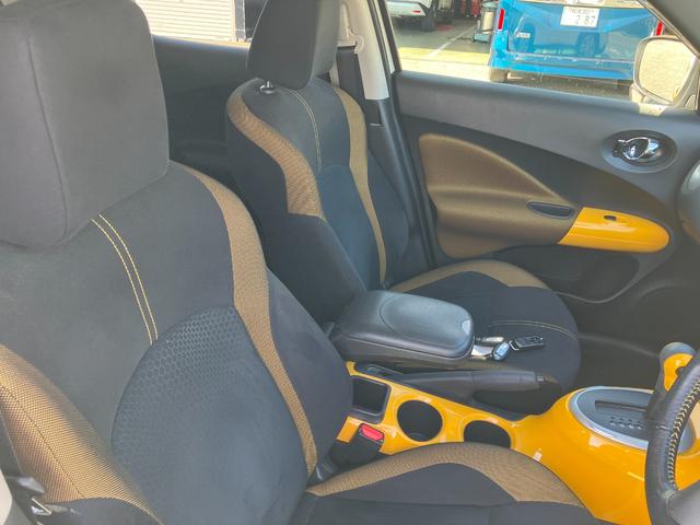 ジューク １５ＲＸ　Ｖセレクション　パーソナライゼーション　パールホワイトイエローアクセント（9枚目）