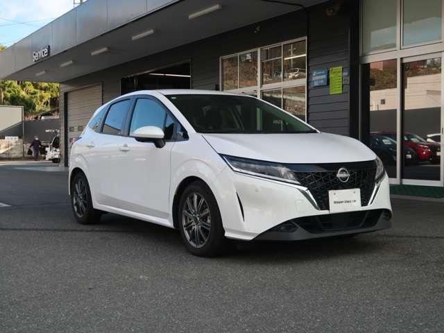 ノート 1.2 X リアカメラ 衝突被害軽減ブレ-キ 全方位カメラ ETC付 禁煙車 LEDヘッドライト レーダークルーズ レーンアシスト インテリジェントキー ワンオーナー アイドリングストップ 盗難防止システム(3枚目)