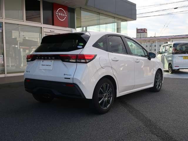 ノート 1.2 X リアカメラ 衝突被害軽減ブレ-キ 全方位カメラ ETC付 禁煙車 LEDヘッドライト レーダークルーズ レーンアシスト インテリジェントキー ワンオーナー アイドリングストップ 盗難防止システム(5枚目)