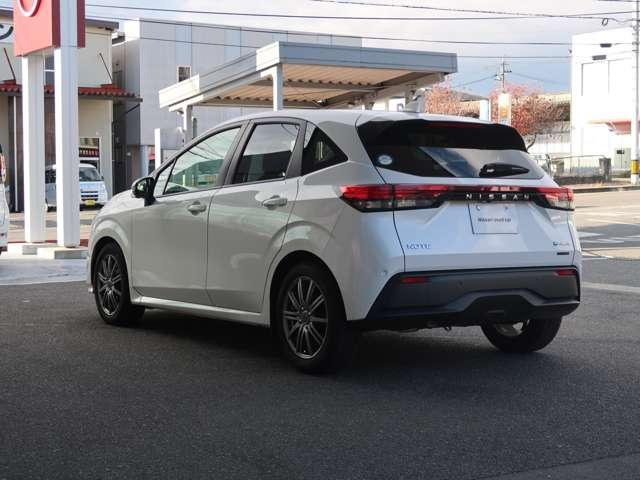 ノート 1.2 X リアカメラ 衝突被害軽減ブレ-キ 全方位カメラ ETC付 禁煙車 LEDヘッドライト レーダークルーズ レーンアシスト インテリジェントキー ワンオーナー アイドリングストップ 盗難防止システム(7枚目)