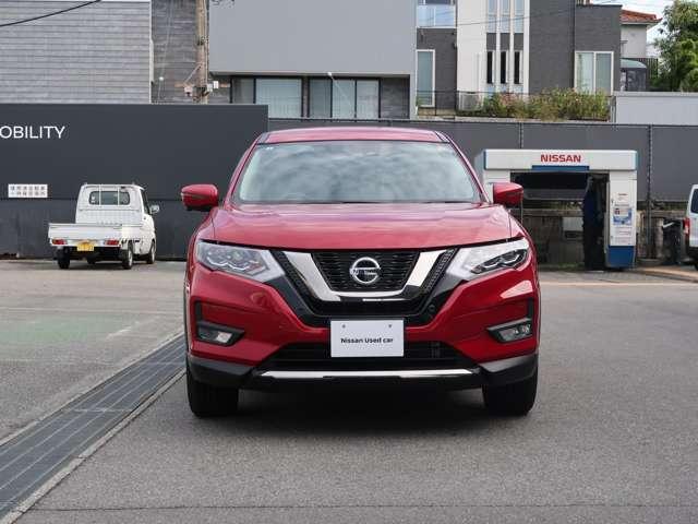 エクストレイル ２０Ｘｉ　Ｖセレクション　４ＷＤ　全周囲カメラ　クリアランスソナー　オートクルーズコントロール　衝突被害軽減システム　ナビ　オートライト　ＬＥＤヘッドランプ　ヘッドライトウォッシャー　アルミホイール　スマートキー（2枚目）