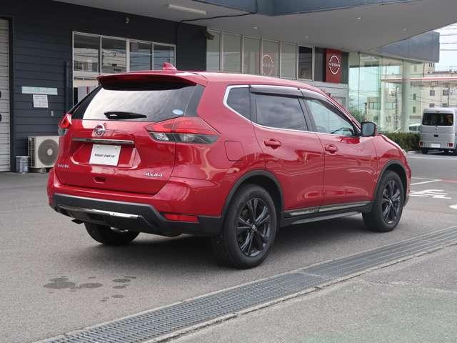 エクストレイル ２０Ｘｉ　Ｖセレクション　４ＷＤ　全周囲カメラ　クリアランスソナー　オートクルーズコントロール　衝突被害軽減システム　ナビ　オートライト　ＬＥＤヘッドランプ　ヘッドライトウォッシャー　アルミホイール　スマートキー（5枚目）