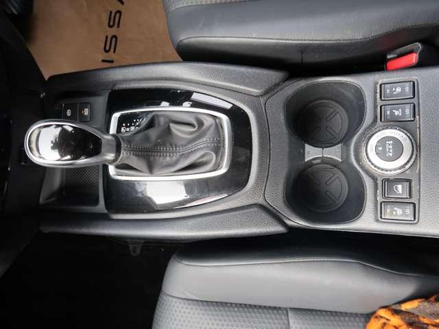 エクストレイル ２０Ｘｉ　Ｖセレクション　４ＷＤ　全周囲カメラ　クリアランスソナー　オートクルーズコントロール　衝突被害軽減システム　ナビ　オートライト　ＬＥＤヘッドランプ　ヘッドライトウォッシャー　アルミホイール　スマートキー（14枚目）