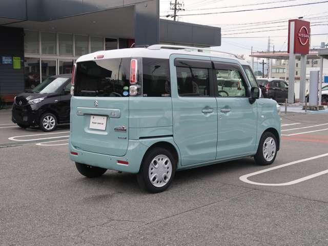 スペーシア ハイブリッドＸ　４ＷＤ　両側スライドドア　ナビ　クリアランスソナー　レーンアシスト　衝突被害軽減システム　スマートキー　電動格納ミラー　シートヒーター　ベンチシート　ＣＶＴ　盗難防止システム　ＡＢＳ　ＥＳＣ（2枚目）