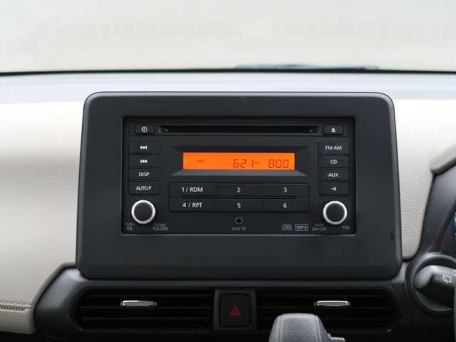 デイズ X 4WD クリアランスソナー 衝突被害軽減システム オートライト スマートキー アイドリングストップ シートヒーター ベンチシート CVT 盗難防止システム ABS ESC CD(13枚目)