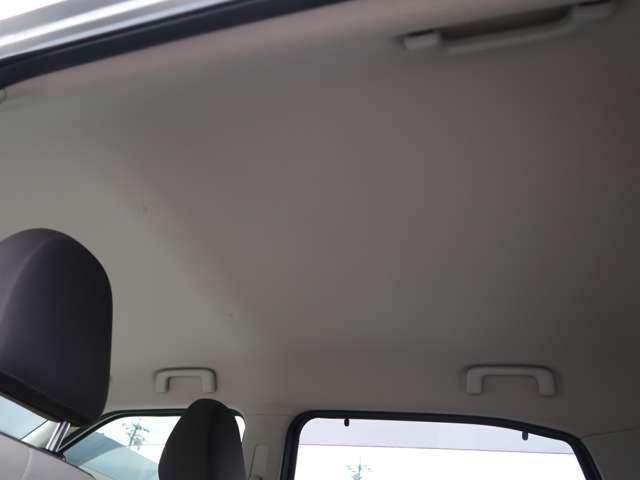 デイズ X 4WD クリアランスソナー 衝突被害軽減システム オートライト スマートキー アイドリングストップ シートヒーター ベンチシート CVT 盗難防止システム ABS ESC CD(17枚目)