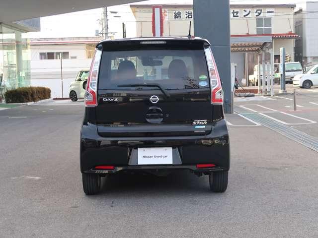デイズ ハイウェイスター　Ｘ　４ＷＤ　全周囲カメラ　ナビ　衝突被害軽減システム　ＨＩＤ　スマートキー　アイドリングストップ　電動格納ミラー　シートヒーター　ベンチシート　ＣＶＴ　盗難防止システム　ＡＢＳ　ＥＳＣ　アルミホイール（6枚目）