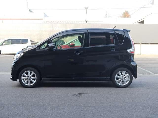 デイズ ハイウェイスター　Ｘ　４ＷＤ　全周囲カメラ　ナビ　衝突被害軽減システム　ＨＩＤ　スマートキー　アイドリングストップ　電動格納ミラー　シートヒーター　ベンチシート　ＣＶＴ　盗難防止システム　ＡＢＳ　ＥＳＣ　アルミホイール（8枚目）