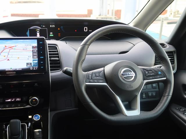 セレナ e-パワー ハイウェイスターV アーバンクロム ドライブレコーダー 全周囲カメラ ナビ TV オートクルーズコントロール 衝突被害軽減システム 両側電動スライドドア オートライト LEDヘッドランプ スマートキー 後席モニター 3列シート CVT(4枚目)