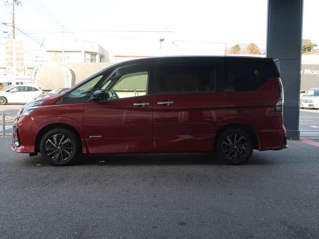 セレナ e-パワー ハイウェイスターV アーバンクロム ドライブレコーダー 全周囲カメラ ナビ TV オートクルーズコントロール 衝突被害軽減システム 両側電動スライドドア オートライト LEDヘッドランプ スマートキー 後席モニター 3列シート CVT(8枚目)