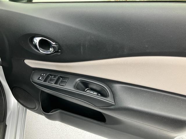 ノート Ｘ　ワンオ－ナ－　日産純正ナビ　ドライブレコーダー　全周囲カメラ　ＴＶ　クリアランスソナー　レーンアシスト　衝突被害軽減システム　オートライト　スマートキー　衝突安全ボディ　記録簿（41枚目）