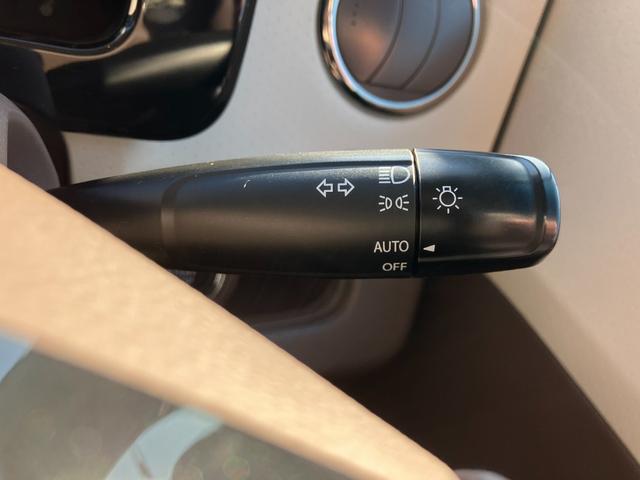 モコ ドルチェX ワンオ-ナ- ETC ナビ TV オートライト HID スマートキー アイドリングストップ 電動格納ミラー ベンチシート CVT 盗難防止システム ABS CD Bluetooth 衝突安全ボディ(22枚目)