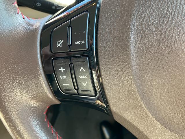 モコ ドルチェX ワンオ-ナ- ETC ナビ TV オートライト HID スマートキー アイドリングストップ 電動格納ミラー ベンチシート CVT 盗難防止システム ABS CD Bluetooth 衝突安全ボディ(24枚目)