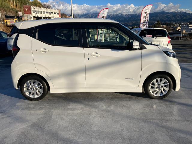 デイズ ハイウェイスターＸ　プロパイロットエディション　ワンオーナー　純正９インチナビ　前後ドライブレコーダー　ＥＴＣ　全周囲カメラ　プロパイロット　クリアランスソナー　　レーンアシスト　衝突被害軽減システム　オートライト　ＬＥＤヘッドランプ　スマートキー（3枚目）