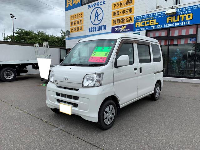 ターボ 4WD 5速マニュアル AC 軽バン ホワイト(4枚目)