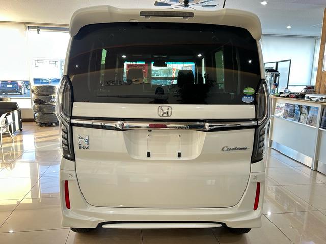 N-BOXカスタム G・Lホンダセンシング(3枚目)