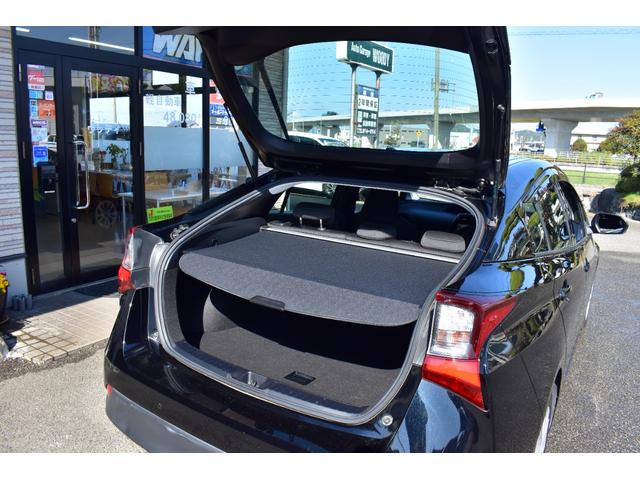 プリウス S ユーザー仕入 禁煙 トヨタ純正ナビ9インチ・Bカメラ トヨタセイフテイ ドラレコ(17枚目)