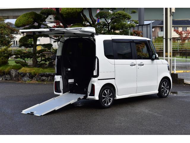 N-BOXカスタム スロープ 福祉車両 車椅子スロープ 純正9インチナビTV バックカメラ 前後ドラレコ スロープ LEDヘッドライト・シートヒーター・ロールサンシェード・電子制御パーキング・衝突軽減ブレーキ・車線維持支援(13枚目)
