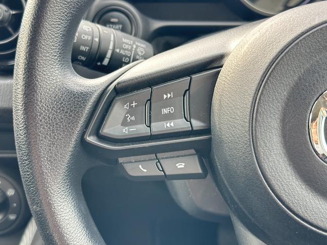 ＭＡＺＤＡ２ １５Ｃ　メモリーナビ／Ｂｌｕｅｔｏｏｔｈ／３６０°ビュー・モニター／地上デジタルＴＶチューナー（フルセグ）／ハンズフリー／オートワイパー／オートライト／スマートキー／マニュアルエアコン／ＣＤ・ＤＶＤプレーヤー（16枚目）