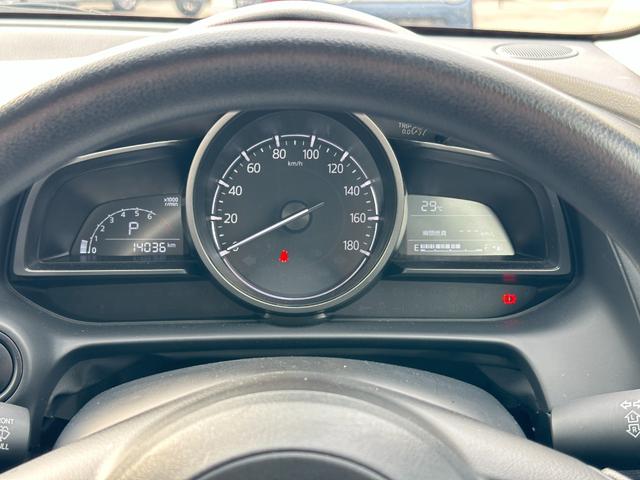 ＭＡＺＤＡ２ １５Ｃ　メモリーナビ／Ｂｌｕｅｔｏｏｔｈ／３６０°ビュー・モニター／地上デジタルＴＶチューナー（フルセグ）／ハンズフリー／オートワイパー／オートライト／スマートキー／マニュアルエアコン／ＣＤ・ＤＶＤプレーヤー（19枚目）