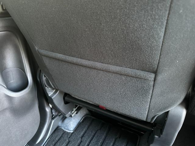 助手席シートバックポケット