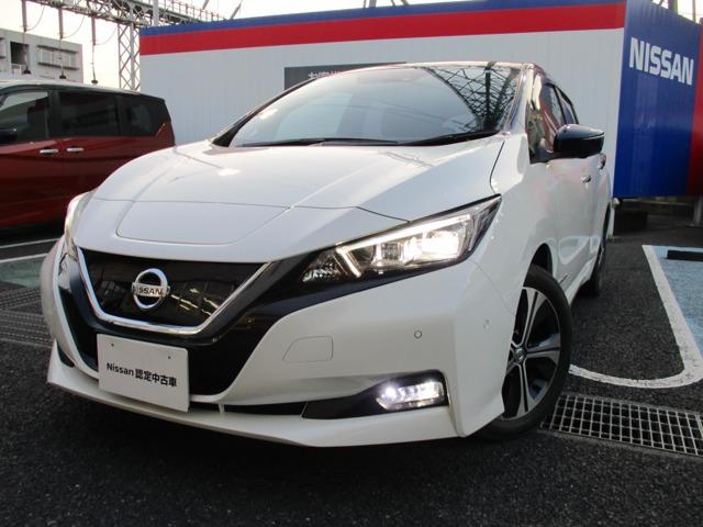 X 禁煙車 メーカーナビ アラウンドビューモニター ETC エマージェンシーブレーキ クルーズコントロール LEDヘッドライト スマートルームミラー VDC シートヒータ 純正アルミホイール ワンオーナー(1枚目)