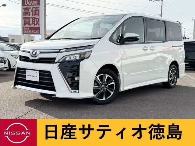 ヴォクシー(トヨタ) ２．０　ＺＳ　両側電動スライドドア　社外メモリーナビ 中古車画像