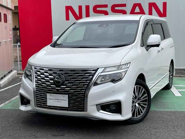 日産 エルグランド ２５０ハイウェイスターＳ　ステップタイプ　★★　ナビ　アラウンドビューモニター　エマージェンシーブレーキ　クルーズコントロール　　前後方ドライブレコーダー　ＥＴＣ２．０　両側オートスライドドア　左側オートステップ　★★