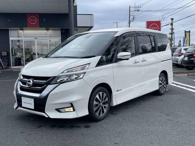 日産 セレナ ハイウェイスター　２．０　ハイウェイスター　純正９インチナビ　アラウンドビューモニター　後席モニター　クルーズコントロール　両側オートスライドドア　ＬＥＤライト　踏み間違い防止　障害物センサー　車線逸脱警報