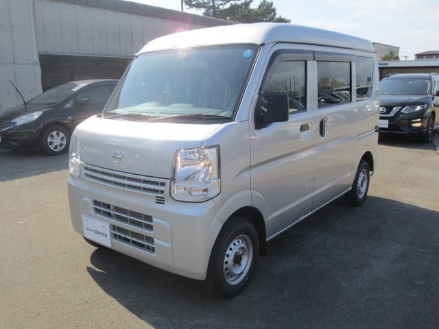 日産 ＮＶ１００クリッパーバン ６６０　ＤＸ　ＧＬパッケージ　ハイルーフ　４ＷＤ　５速マニュアル　パートタイム４ＷＤ　運転席助手席エアバッグ　前席ＰＷ　ワンオーナー　キーレスキー　運転席エアバック　マニュアルエアコン　ＰＳ　ＡＢＳ