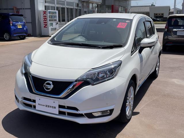 ノート(日産) １．２　ｅ−ＰＯＷＥＲ　メダリスト　ＦＯＵＲ　４ＷＤ　ナビＴＶ／アラウンドビュー／オートクルーズ 中古車画像