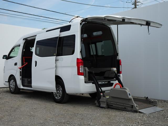 ２．５　チェアキャブ　車いす２名仕様　電動リフター車・社外ナビ・社外ドラレコ