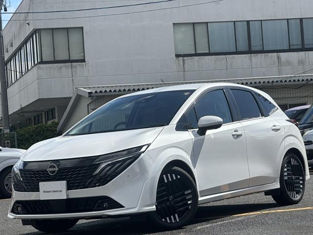オーラ Ｇ　ＦＯＵＲ４ＷＤ　自社社用車　ＢＯＳＥサウンド　プロパイロット　ＥＴＣ２．０　純正ナビ（メーカーＯＰ）　フルセグＴＶ　ＨＤＭＩ接続　Ｂｌｕｅｔｏｏｔｈ接続　衝突軽減ブレーキ　踏み間違い防止　シートヒーター（1枚目）