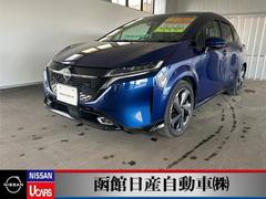 オーラ 1.2 G FOUR レザーエディション 4WD 中古車画像