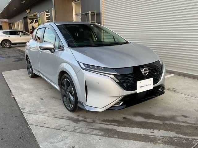 Ｇｅｔ－Ｕ管理番号：１３０－００Ｎ－００６９３ 高年式、低走行のオーラ入庫しました。グランドスタイルパッケージで外観も引