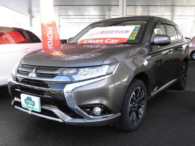 三菱 アウトランダーＰＨＥＶ ２．０　Ｇ　ナビパッケージ　４ＷＤ