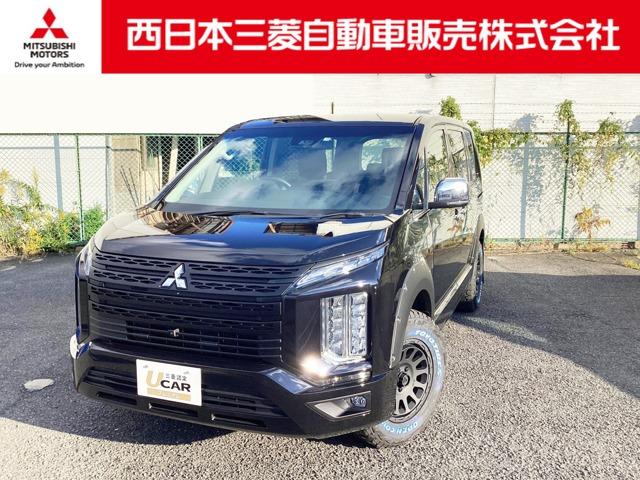 Ｐ　カスタム仕様　１１型ナビ　電動ステップ　両側自動スライドドア　クルコン　ＤＶＤ　地デジＴＶ　パートタイム４ＷＤ　電動シート　ＬＥＤライト　３列シート　オートエアコン　ＥＴＣ　スマートキー　メモリーナビ(1枚目)