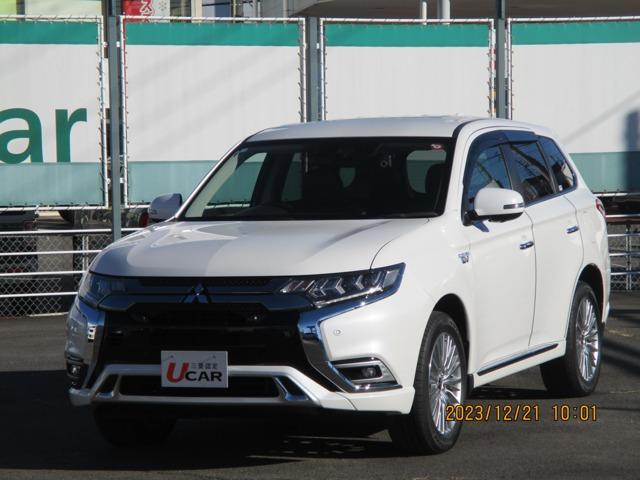 アウトランダーＰＨＥＶ(三菱) Ｇプラスパッケージ　ルーフ雹害　ＥＴＣ　禁煙車 中古車画像