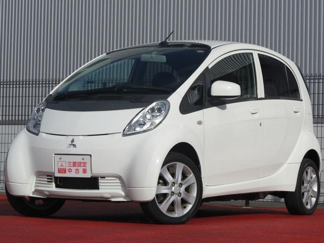 i-MiEV（三菱）Ｇ　２ＷＤ　元弊社社有車　純正アルミホイール　バッテリー残存率７６．５パーセント　ＡＢＳ　横滑り防止装置　運転席シートヒーター　カロッツェリアＥＶ専用７型ナビ　スマートキー　キーレス　オートエアコン 中古車画像