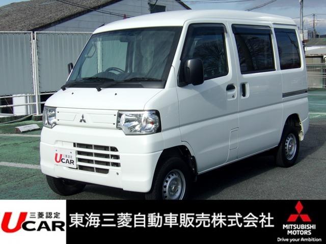 ＣＤ　１６．０ｋｗｈ　４シーター　フロントシートヒーター　寒冷地仕様車　禁煙車　プレ空調付キーレスキー　トラクションコントロール　車両接近通報装置　ＡＭ／ＦＭラジオ　エクシードバイザー　リヤアンダーミラー　普通充電ケーブル