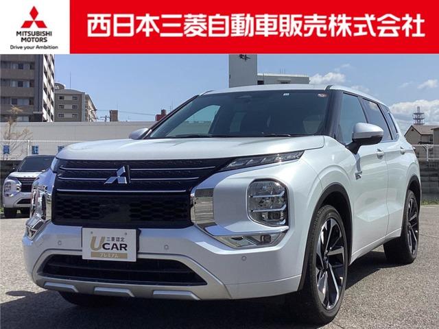 三菱 アウトランダーＰＨＥＶ Ｐ　全周囲カメラ　スマートフォン連携ナビ　メディアプレイヤー接続　パノラマガラスルーフ　Ｓヒーター　クルーズコントロール　ＬＥＤヘッドランプ　スマートキー　バックモニター　アルミ　ナビＴＶ　寒冷地仕様