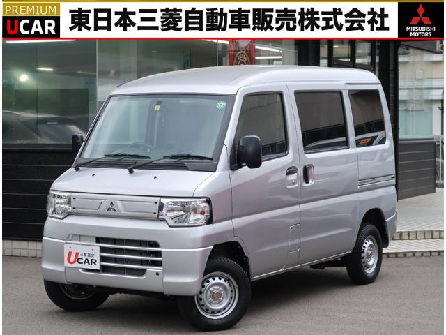 三菱 ＣＤ　１６．０ｋｗｈ　２シーター　当社社有車　禁煙　キーレス　プライバシーＵＶガラス　シートヒーター　ハロゲンヘッドランプ　駆動用バッテリー残存容量９８．３パーセント　ドリンクホルダー　灰皿　充電ケーブル　Ｗエアバック　ＡＢＳ