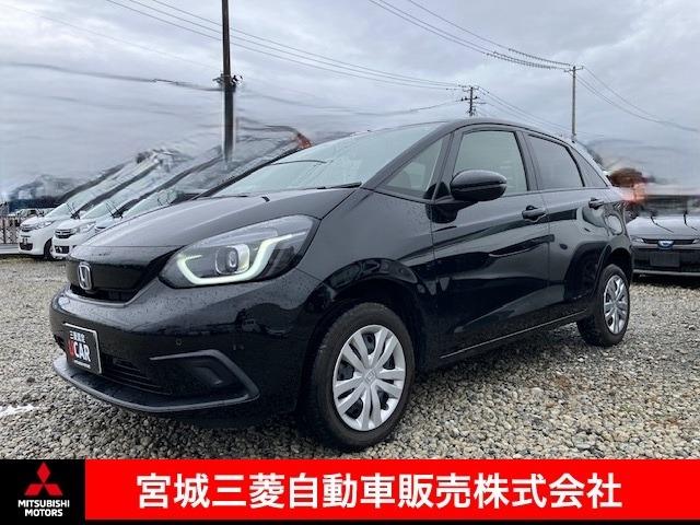 フィット(ホンダ) ホーム 4WD 衝突被害軽減ブレーキ 純正ナビゲーション バックカメラ スマートキー プッシュスタート クルーズコントロール ステアリングリモコンスイッチ バニティミラー付きサンバイザー 元レンタカー 電動パーキング 1年間走行距離無制限の中古車保証付き 中古車画像