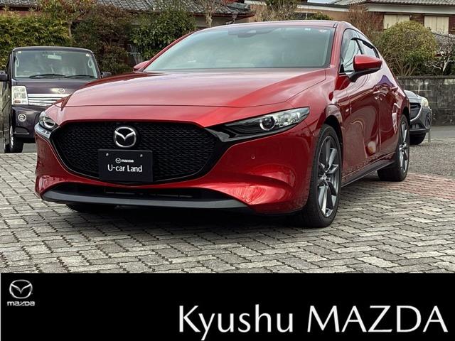 マツダ ＭＡＺＤＡ３ファストバック １．５　１５Ｓ　ツーリング　ナビ　ＥＴＣ　ドライブレコーダー前後付　バックモニタ　アドバンストキー　テレビ　フルセグ　衝突安全ボディ　オートエアコン　アイドリングストップ　アルミホイール　ＥＴＣ　ＡＢＳ　エアバック　横滑防止