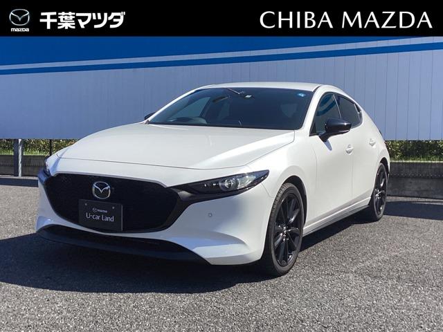 マツダ ＭＡＺＤＡ３ファストバック ２．０　２０Ｓ　ブラックトーンエディション　衝突軽減ブレーキ　レーダークルーズコントロール　レーンキープアシスト　３６０°ビューモニター　ナビ　純正１８インチアルミホイール