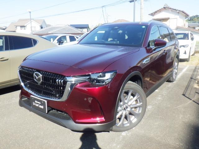 当社試乗車として活躍したクルマです。ナビ、フロアマット装備済みです。