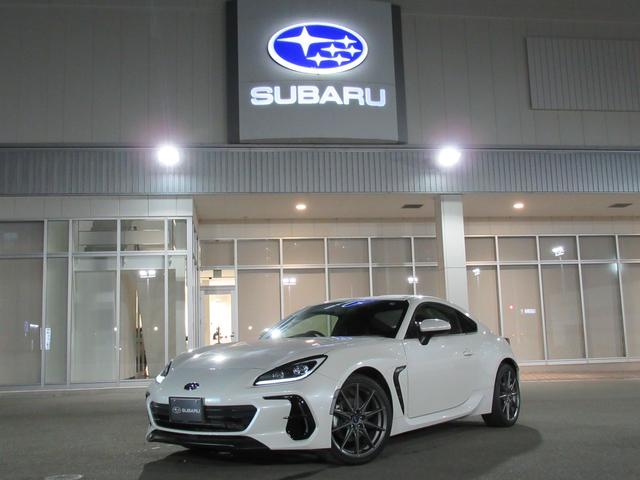 スバル ＢＲＺ Ｓ　後輪駆動２ＷＤ　ドアミラーオートシステム　ＳＴＩパフォーマンスマフラー　９インチメモリーナビゲーション　前後録画型ドライブレコーダー　後退時ブレーキアシスト　全車速追従機能付クルーズコントロール