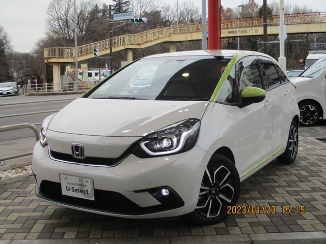 e:HEVネス ワンオーナー禁煙車(1枚目)